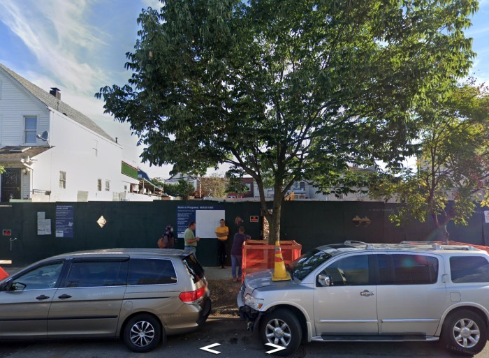 132-47 Metropolitan Avenue (Credit - Google)