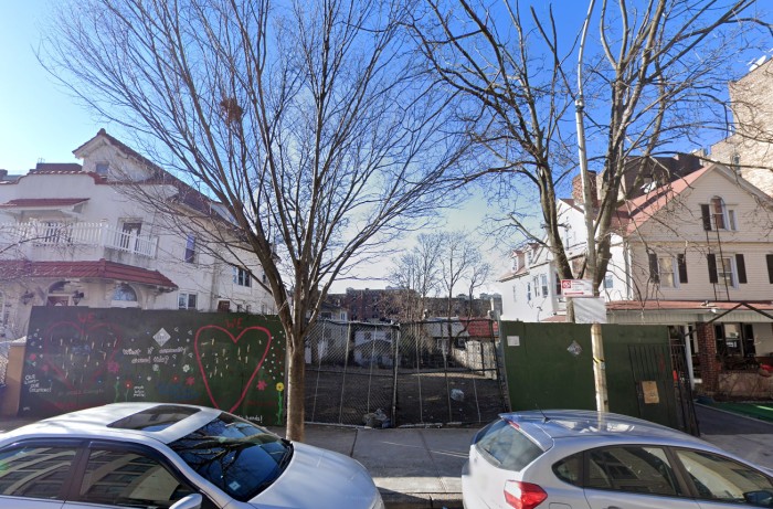 2275 Loring Place North (Credit - Google)