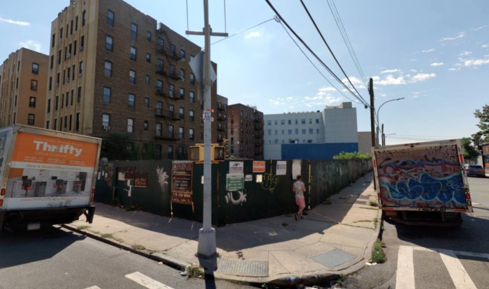 1633 East 16th Street (Credit - Cyclomedia)