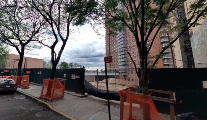 168-174 West 225th Street (Credit - Cyclomedia)