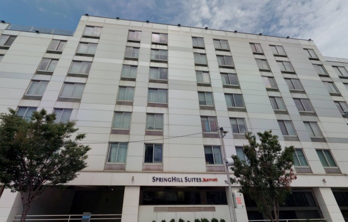 SpringHill Suites Corona Queens (Credit - Cyclomedia)