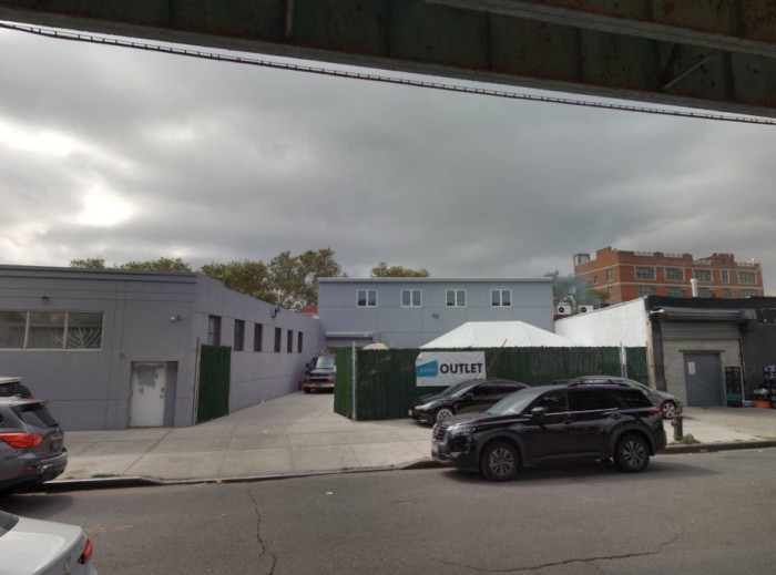 1850 McDonald Avenue (Credit - Cyclomedia)