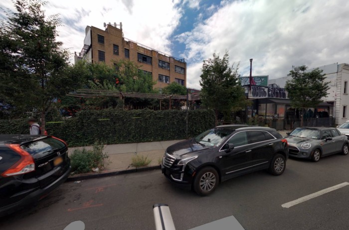 970 Flushing Avenue (Credit - Cyclomedia)