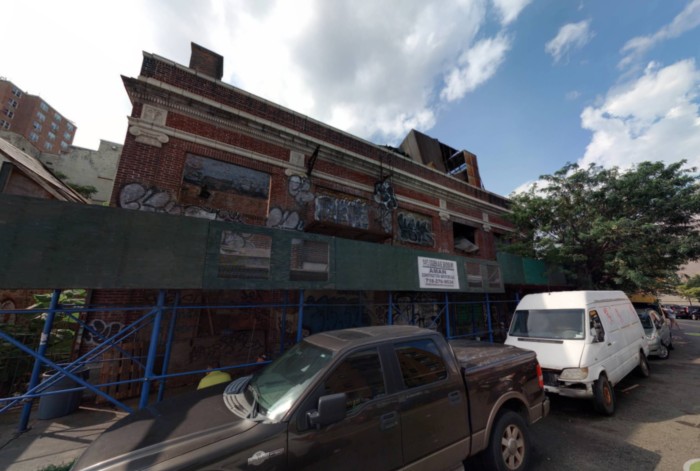 1415 Ogden Avenue (Credit - Cyclomedia)