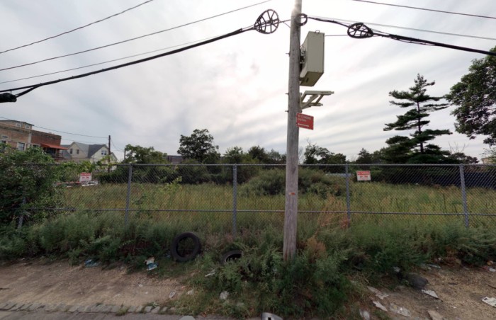 11-19 Foam Place (Credit - Cyclomedia)