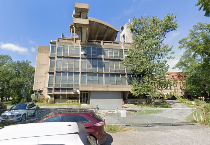 2187 Victory Boulevard (Credit - Google)