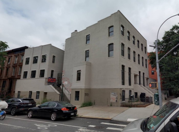 251 Dekalb Avenue (Credit - Cyclomedia)