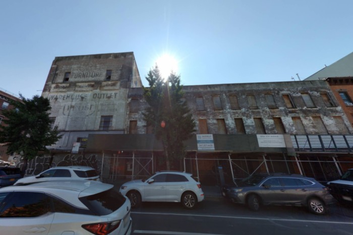 665A 5th Avenue (Credit - Cyclomedia)