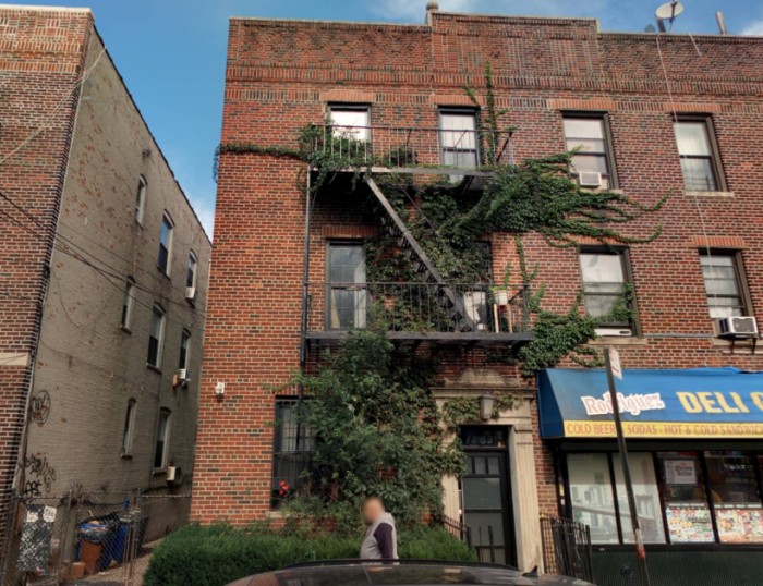 18-89 Troutman Street (Credit - Cyclomedia)