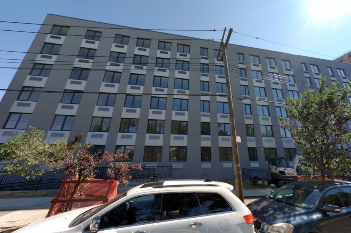 2086 Bruckner Boulevard, 951 Olmstead Avenue (Credit - Cyclomedia)