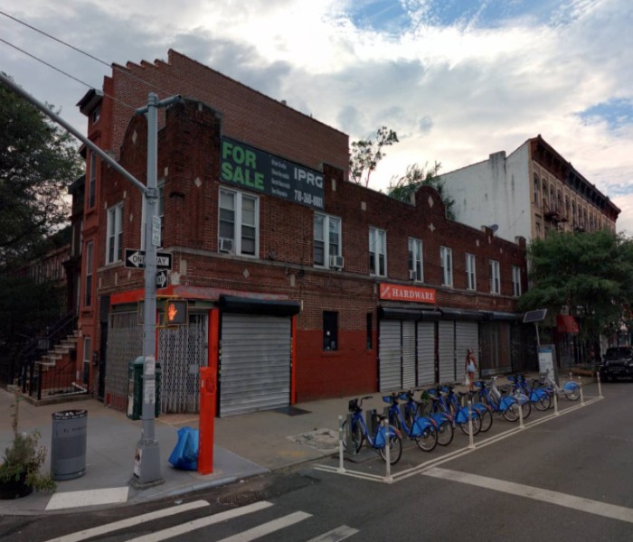 339 Macon Street (Credit - Cyclomedia)