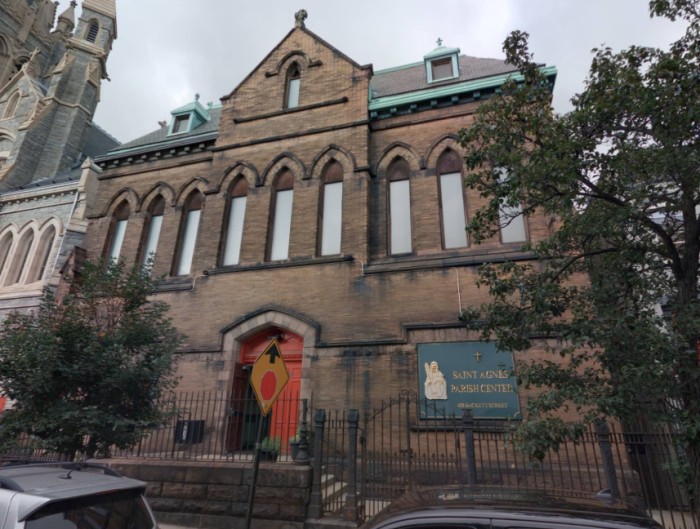 433 Sackett Street (Credit - Cyclomedia)