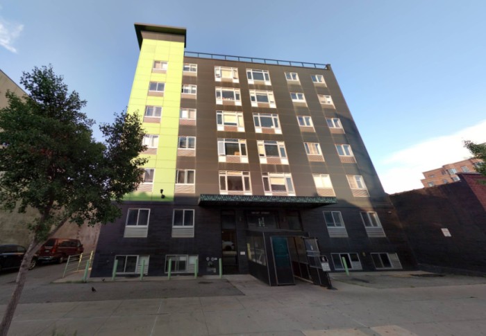 137 to 147 33rd Street (Credit - Cyclomedia)