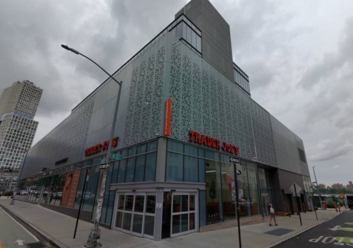 200 Kent Avenue (Credit - Cyclomedia)