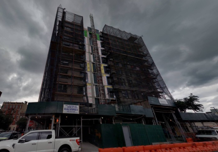 2481 Crotona Avenue (Credit - Cyclomedia)