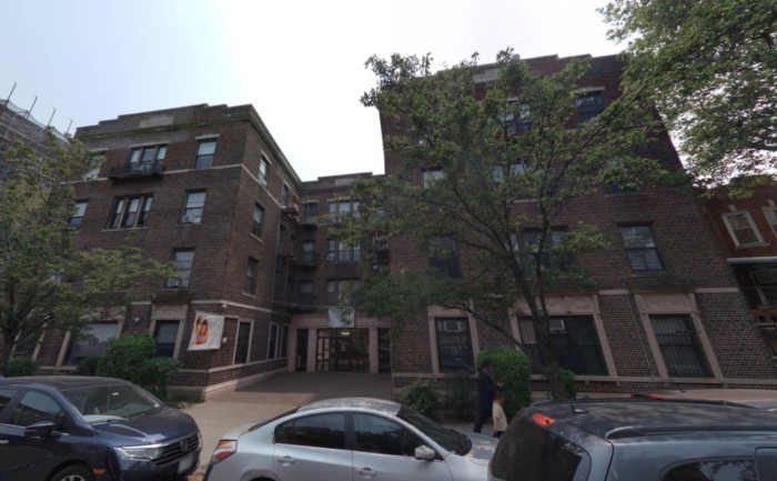 556 Crown Street (Credit - Cyclomedia)