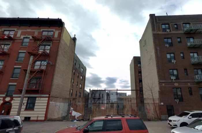 1646 University Avenue (Credit - Cyclomedia)