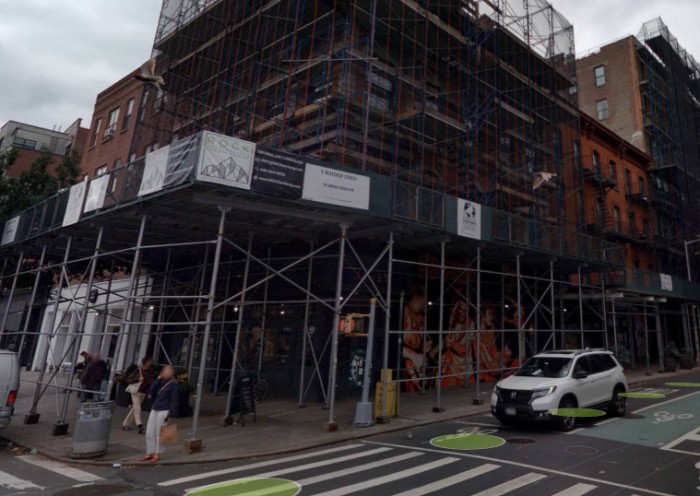 2 Bleecker Street retail (Credit - Cyclomedia)