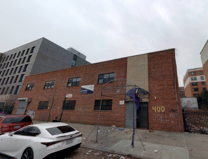 400 Thatford Avenue (Credit - Cyclomedia)