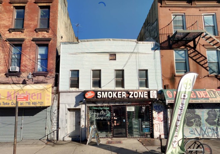 489 Grand Street (Credit - Cyclomedia)