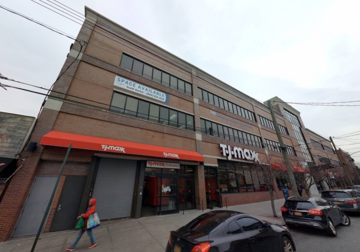 1630 East 15th Street (Credit - Cyclomedia)