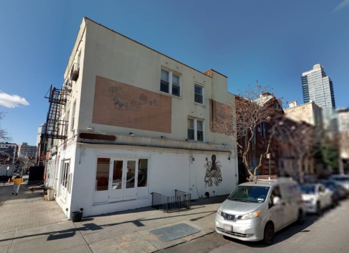 168 Wythe Avenue (Credit - Cyclomedia)