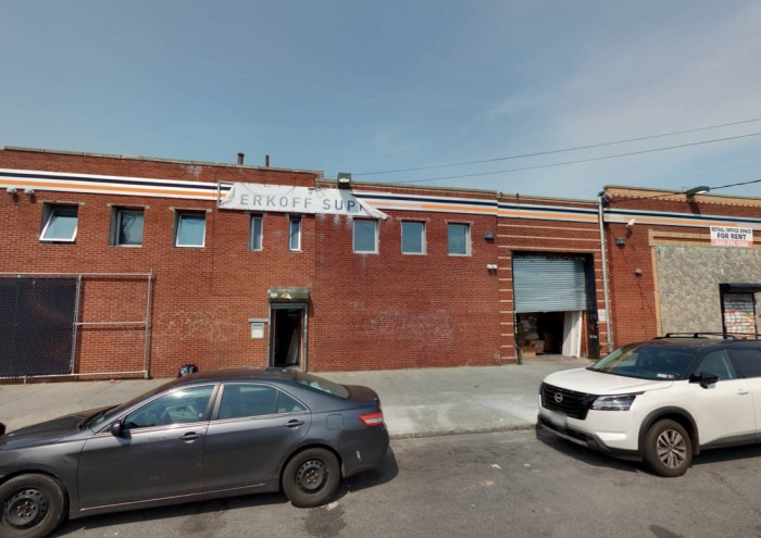 2134 Coyle Street and 2114 Coyle Street (Credit - Cyclomedia)