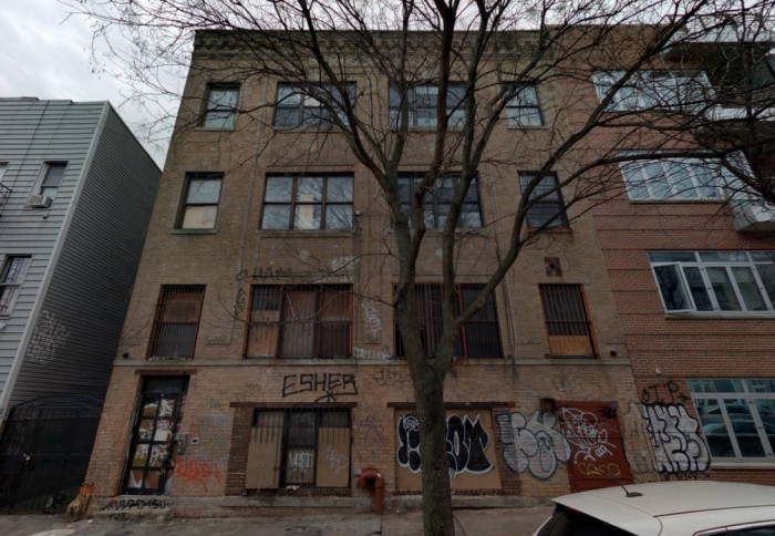 330 Melrose Street (Credit - Cyclomedia)